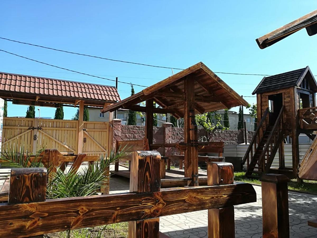 Runo Guest House Gagra Extérieur photo
